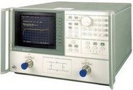 Използва се анализатор на мрежа Agilent 8720C